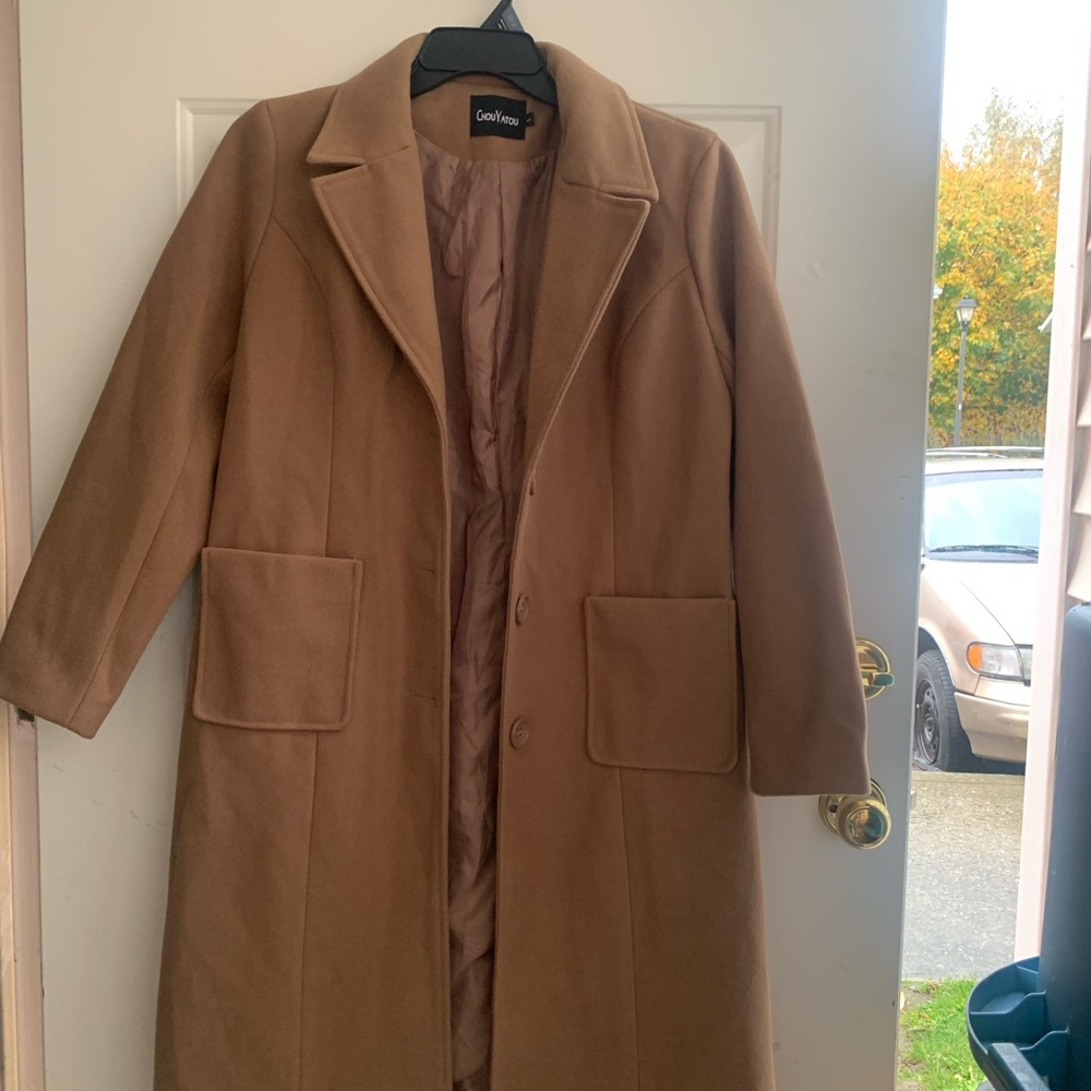 Classic Camel Trench Coat - image 3